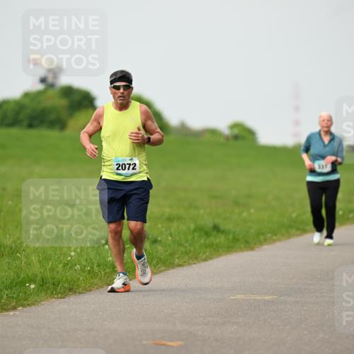 10.05.2026 - 8. Wedeler Halbmarathon Dr. Thomas Lammeyer http://msf.ph/oto/9701325 10.05.2026 11:42:43 Laufen 2072, 337 meine-sportfotos.de