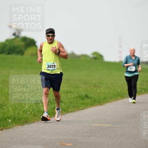 10.05.2026 - 8. Wedeler Halbmarathon Dr. Thomas Lammeyer http://msf.ph/oto/9701326 10.05.2026 11:42:42 Laufen 2072, 337 meine-sportfotos.de