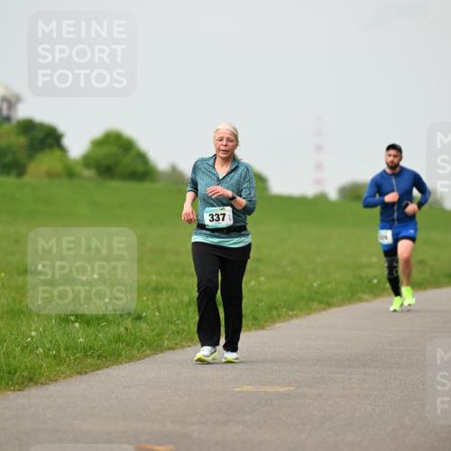 10.05.2026 - 8. Wedeler Halbmarathon Dr. Thomas Lammeyer http://msf.ph/oto/9701357 10.05.2026 11:42:48 Laufen 337, 526 meine-sportfotos.de