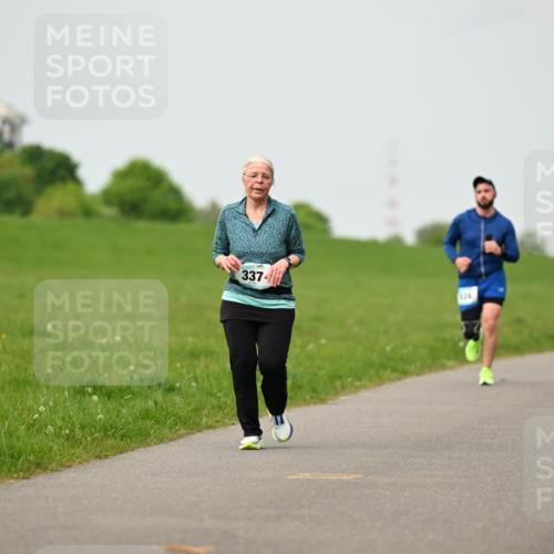10.05.2026 - 8. Wedeler Halbmarathon Dr. Thomas Lammeyer http://msf.ph/oto/9701359 10.05.2026 11:42:48 Laufen 337 meine-sportfotos.de