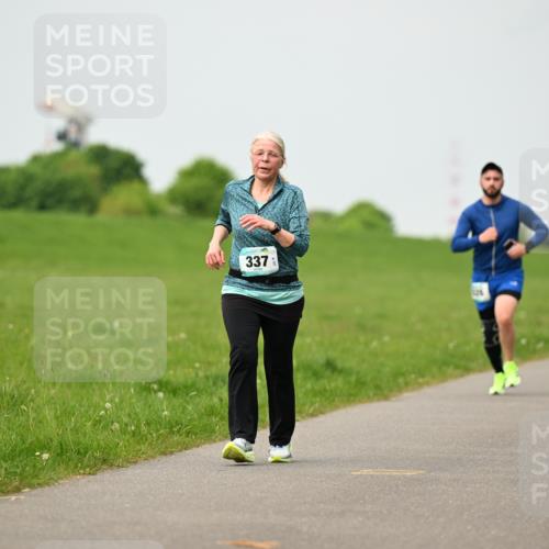 10.05.2026 - 8. Wedeler Halbmarathon Dr. Thomas Lammeyer http://msf.ph/oto/9701368 10.05.2026 11:42:49 Laufen 337, 329 meine-sportfotos.de