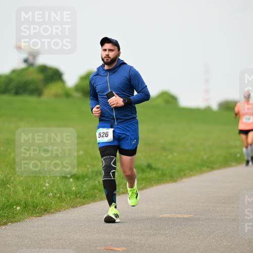 10.05.2026 - 8. Wedeler Halbmarathon Dr. Thomas Lammeyer http://msf.ph/oto/9701383 10.05.2026 11:42:54 Laufen 526 meine-sportfotos.de
