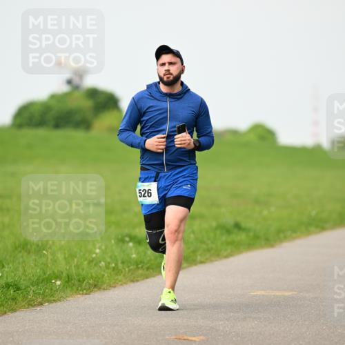 10.05.2026 - 8. Wedeler Halbmarathon Dr. Thomas Lammeyer http://msf.ph/oto/9701386 10.05.2026 11:42:55 Laufen 526 meine-sportfotos.de