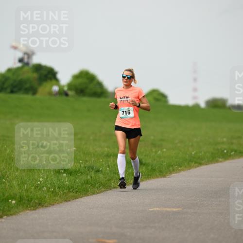 10.05.2026 - 8. Wedeler Halbmarathon Dr. Thomas Lammeyer http://msf.ph/oto/9701395 10.05.2026 11:43:00 Laufen 171, 715 meine-sportfotos.de
