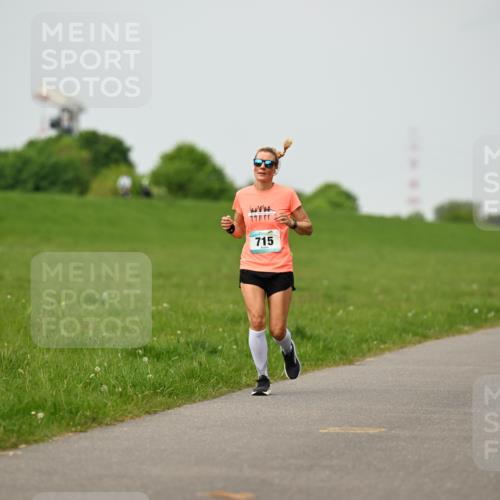 10.05.2026 - 8. Wedeler Halbmarathon Dr. Thomas Lammeyer http://msf.ph/oto/9701397 10.05.2026 11:43:00 Laufen 715 meine-sportfotos.de