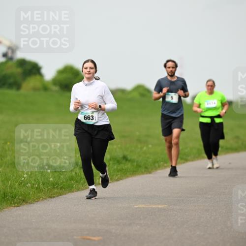 10.05.2026 - 8. Wedeler Halbmarathon Dr. Thomas Lammeyer http://msf.ph/oto/9701456 10.05.2026 11:43:15 Laufen 663 meine-sportfotos.de