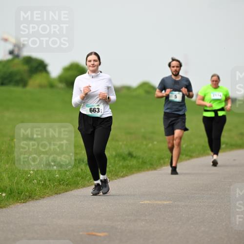 10.05.2026 - 8. Wedeler Halbmarathon Dr. Thomas Lammeyer http://msf.ph/oto/9701457 10.05.2026 11:43:15 Laufen 663 meine-sportfotos.de