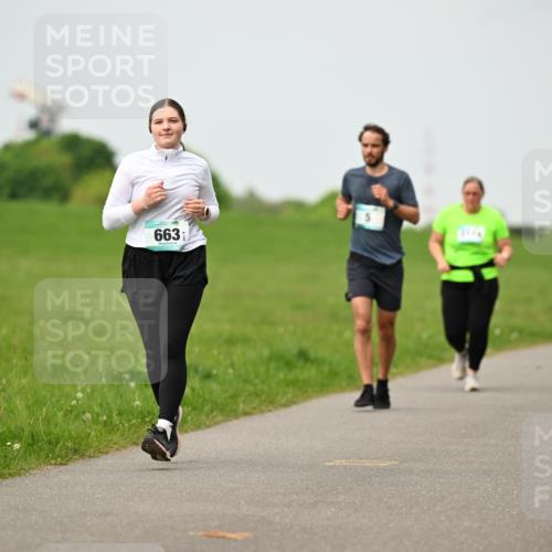 10.05.2026 - 8. Wedeler Halbmarathon Dr. Thomas Lammeyer http://msf.ph/oto/9701464 10.05.2026 11:43:16 Laufen 663 meine-sportfotos.de