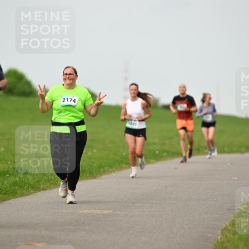 10.05.2026 - 8. Wedeler Halbmarathon Dr. Thomas Lammeyer http://msf.ph/oto/9701487 10.05.2026 11:43:20 Laufen 2174, 1031 meine-sportfotos.de
