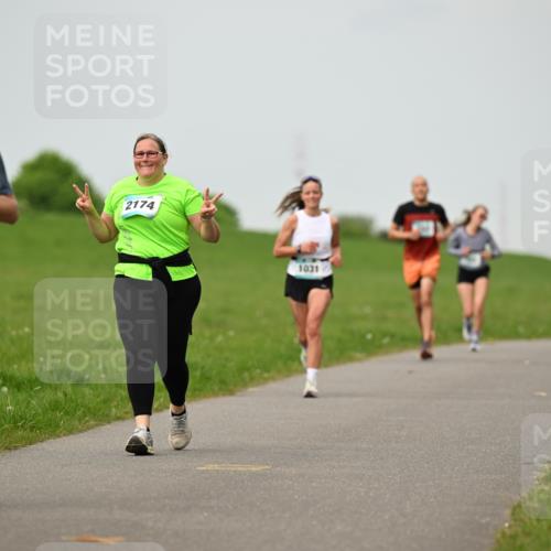 10.05.2026 - 8. Wedeler Halbmarathon Dr. Thomas Lammeyer http://msf.ph/oto/9701490 10.05.2026 11:43:21 Laufen 2174, 1031 meine-sportfotos.de