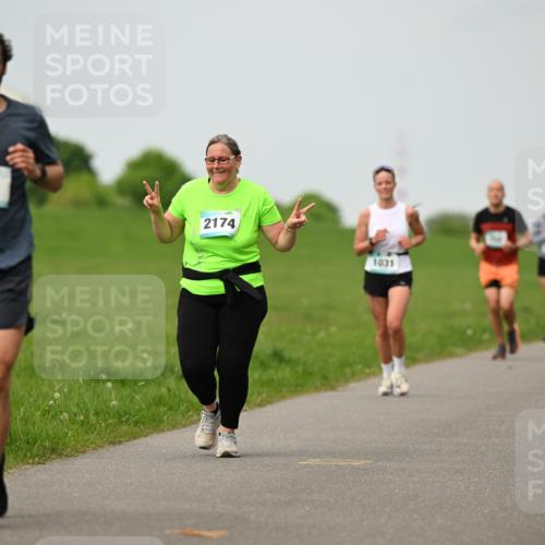 10.05.2026 - 8. Wedeler Halbmarathon Dr. Thomas Lammeyer http://msf.ph/oto/9701494 10.05.2026 11:43:21 Laufen 2174, 1031 meine-sportfotos.de