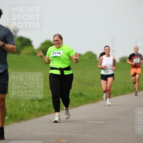 10.05.2026 - 8. Wedeler Halbmarathon Dr. Thomas Lammeyer http://msf.ph/oto/9701496 10.05.2026 11:43:21 Laufen 2174, 1031 meine-sportfotos.de