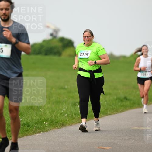10.05.2026 - 8. Wedeler Halbmarathon Dr. Thomas Lammeyer http://msf.ph/oto/9701501 10.05.2026 11:43:22 Laufen 2174, 1031 meine-sportfotos.de