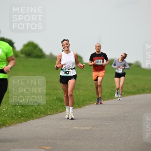 10.05.2026 - 8. Wedeler Halbmarathon Dr. Thomas Lammeyer http://msf.ph/oto/9701504 10.05.2026 11:43:23 Laufen 2174, 1031, 152 meine-sportfotos.de
