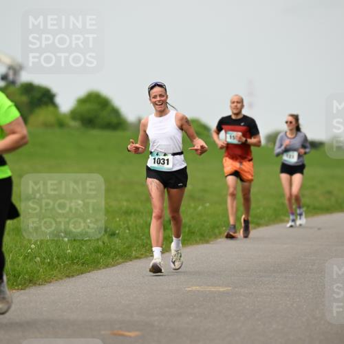 10.05.2026 - 8. Wedeler Halbmarathon Dr. Thomas Lammeyer http://msf.ph/oto/9701507 10.05.2026 11:43:24 Laufen 2174, 1031 meine-sportfotos.de