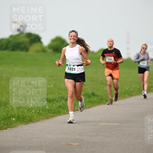 10.05.2026 - 8. Wedeler Halbmarathon Dr. Thomas Lammeyer http://msf.ph/oto/9701513 10.05.2026 11:43:25 Laufen 1031, 152 meine-sportfotos.de