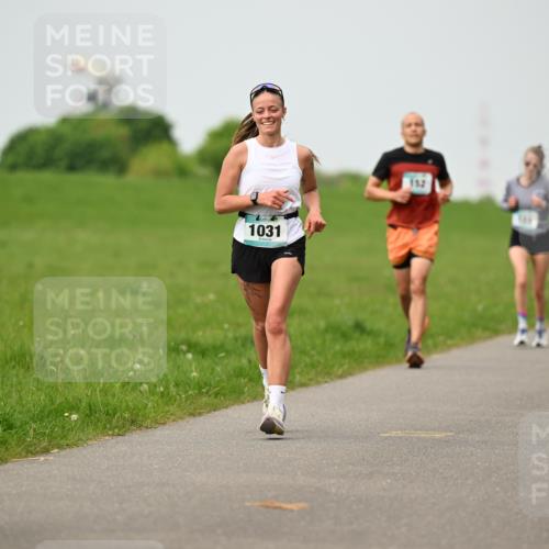 10.05.2026 - 8. Wedeler Halbmarathon Dr. Thomas Lammeyer http://msf.ph/oto/9701515 10.05.2026 11:43:25 Laufen 174, 1031 meine-sportfotos.de