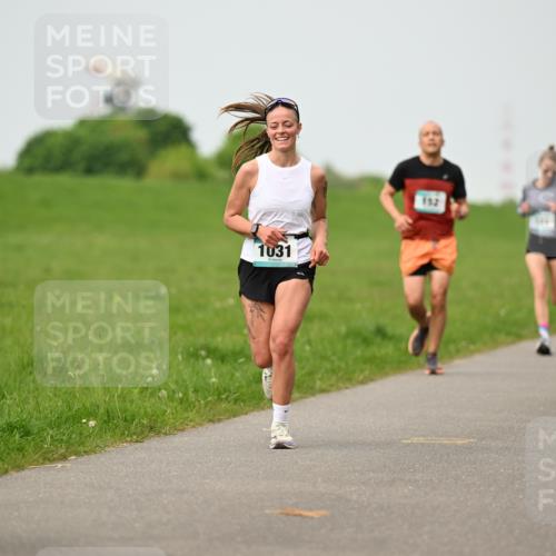 10.05.2026 - 8. Wedeler Halbmarathon Dr. Thomas Lammeyer http://msf.ph/oto/9701516 10.05.2026 11:43:25 Laufen 1031, 152 meine-sportfotos.de