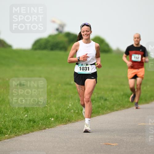 10.05.2026 - 8. Wedeler Halbmarathon Dr. Thomas Lammeyer http://msf.ph/oto/9701521 10.05.2026 11:43:26 Laufen 1031 meine-sportfotos.de