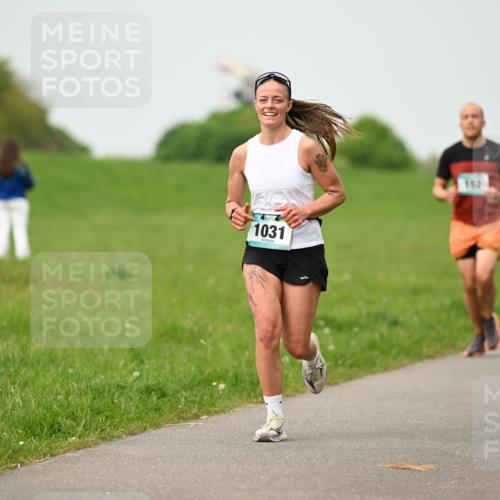 10.05.2026 - 8. Wedeler Halbmarathon Dr. Thomas Lammeyer http://msf.ph/oto/9701524 10.05.2026 11:43:26 Laufen 1031 meine-sportfotos.de