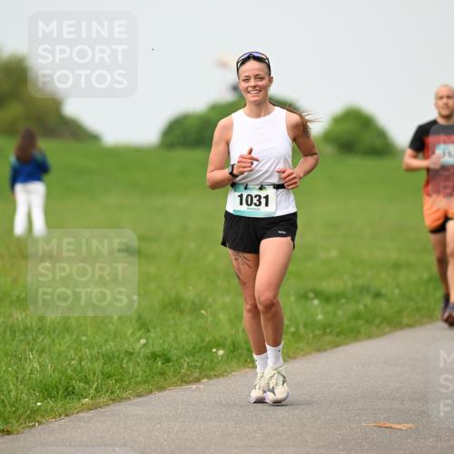 10.05.2026 - 8. Wedeler Halbmarathon Dr. Thomas Lammeyer http://msf.ph/oto/9701525 10.05.2026 11:43:26 Laufen 1031, 134 meine-sportfotos.de
