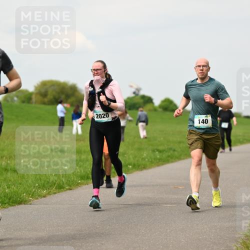 10.05.2026 - 8. Wedeler Halbmarathon Dr. Thomas Lammeyer http://msf.ph/oto/9701716 10.05.2026 11:44:34 Laufen 1014, 2020, 140 meine-sportfotos.de