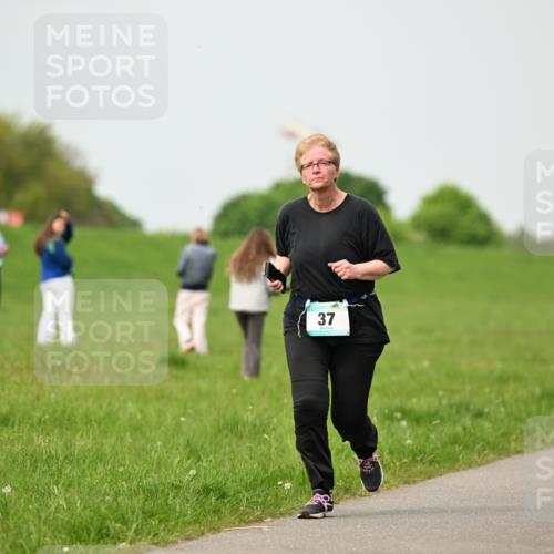 10.05.2026 - 8. Wedeler Halbmarathon Dr. Thomas Lammeyer http://msf.ph/oto/9701725 10.05.2026 11:44:41 Laufen  meine-sportfotos.de
