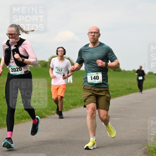 10.05.2026 - 8. Wedeler Halbmarathon Dr. Thomas Lammeyer http://msf.ph/oto/9701726 10.05.2026 11:44:35 Laufen 2020, 723, 140 meine-sportfotos.de