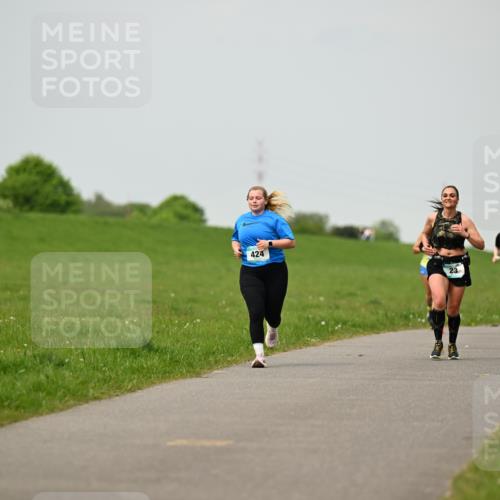 10.05.2026 - 8. Wedeler Halbmarathon Dr. Thomas Lammeyer http://msf.ph/oto/9701747 10.05.2026 11:44:44 Laufen 424 meine-sportfotos.de