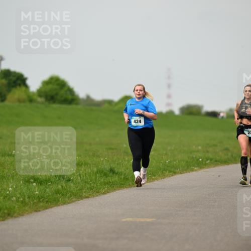 10.05.2026 - 8. Wedeler Halbmarathon Dr. Thomas Lammeyer http://msf.ph/oto/9701758 10.05.2026 11:44:46 Laufen 424 meine-sportfotos.de