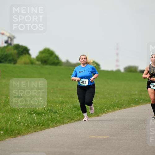 10.05.2026 - 8. Wedeler Halbmarathon Dr. Thomas Lammeyer http://msf.ph/oto/9701759 10.05.2026 11:44:47 Laufen 424 meine-sportfotos.de