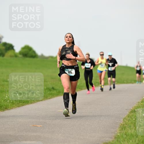 10.05.2026 - 8. Wedeler Halbmarathon Dr. Thomas Lammeyer http://msf.ph/oto/9701788 10.05.2026 11:44:51 Laufen 424 meine-sportfotos.de