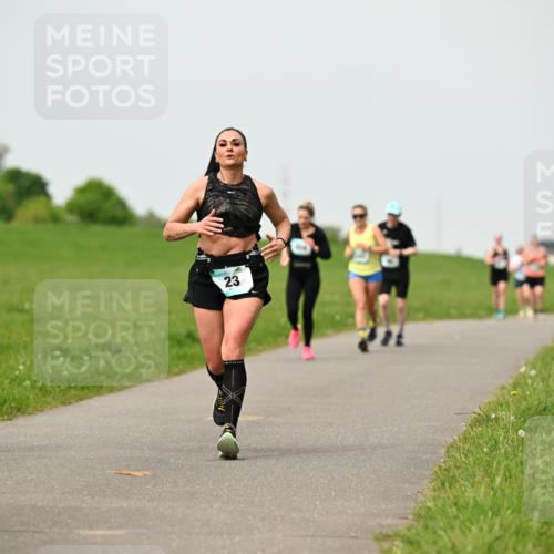 10.05.2026 - 8. Wedeler Halbmarathon Dr. Thomas Lammeyer http://msf.ph/oto/9701791 10.05.2026 11:44:51 Laufen 424 meine-sportfotos.de