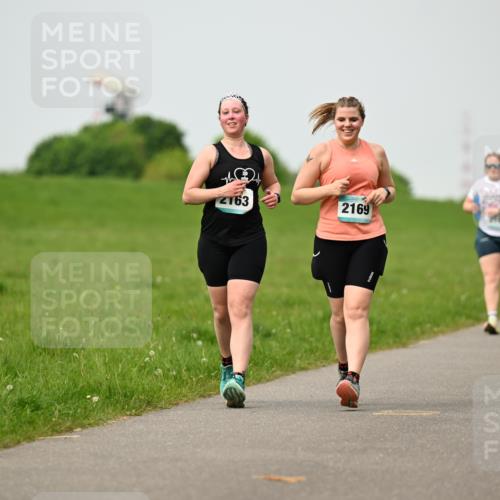 10.05.2026 - 8. Wedeler Halbmarathon Dr. Thomas Lammeyer http://msf.ph/oto/9701860 10.05.2026 11:45:11 Laufen 163, 2169 meine-sportfotos.de