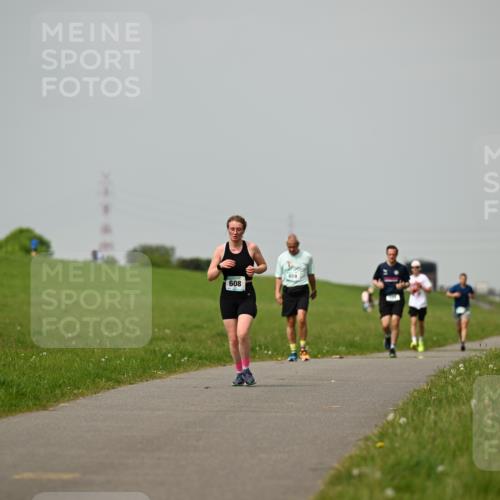 10.05.2026 - 8. Wedeler Halbmarathon Dr. Thomas Lammeyer http://msf.ph/oto/9702727 10.05.2026 11:48:29 Laufen 608, 659 meine-sportfotos.de