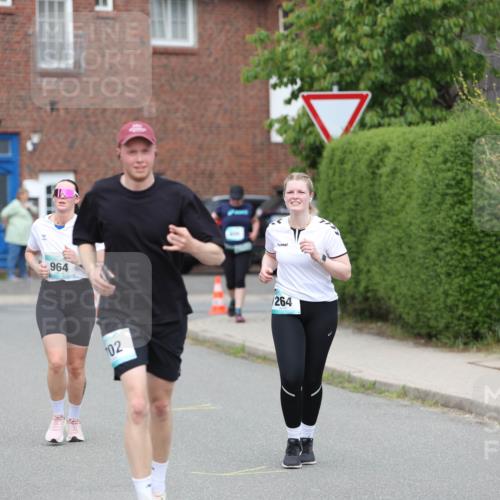 10.05.2026 - 8. Wedeler Halbmarathon Andreas Tolksdorf http://msf.ph/oto/9703231 10.05.2026 10:29:45 Laufen 964, 22, 102, 264 meine-sportfotos.de
