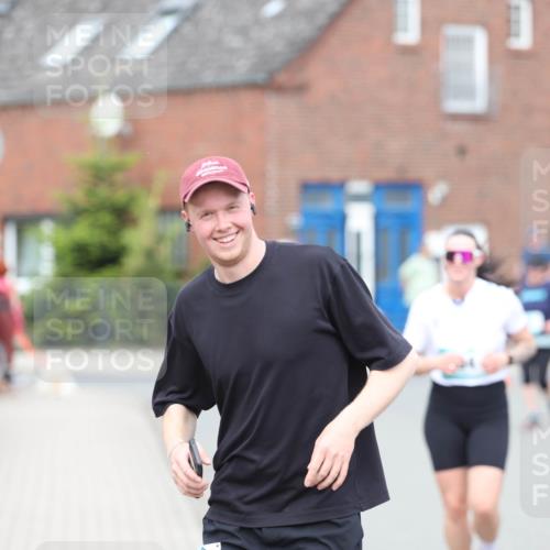 10.05.2026 - 8. Wedeler Halbmarathon Andreas Tolksdorf http://msf.ph/oto/9703251 10.05.2026 10:29:47 Laufen  meine-sportfotos.de