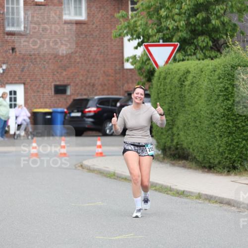 10.05.2026 - 8. Wedeler Halbmarathon Andreas Tolksdorf http://msf.ph/oto/9703335 10.05.2026 10:30:17 Laufen 215 meine-sportfotos.de