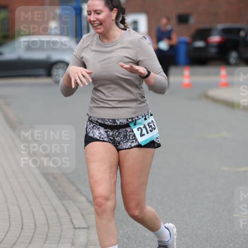 10.05.2026 - 8. Wedeler Halbmarathon Andreas Tolksdorf http://msf.ph/oto/9703349 10.05.2026 10:30:21 Laufen 2153, 045 meine-sportfotos.de