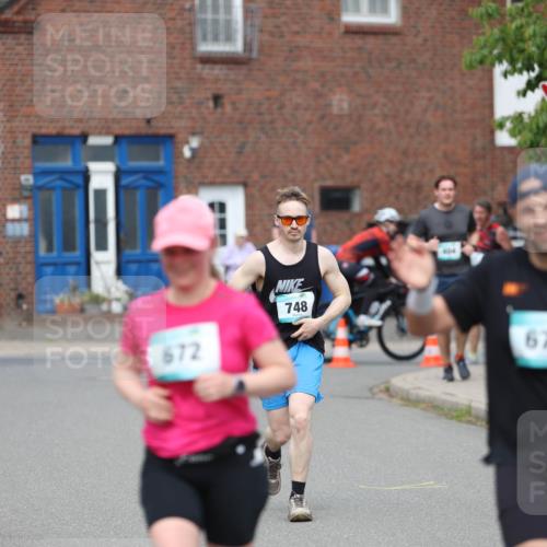 10.05.2026 - 8. Wedeler Halbmarathon Andreas Tolksdorf http://msf.ph/oto/9703648 10.05.2026 10:31:35 Laufen 672, 748, 4134, 671 meine-sportfotos.de