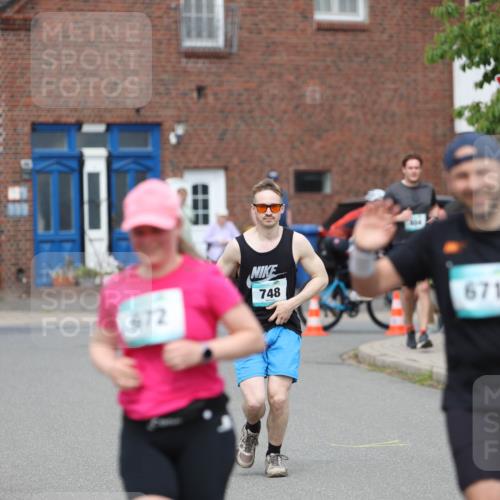 10.05.2026 - 8. Wedeler Halbmarathon Andreas Tolksdorf http://msf.ph/oto/9703651 10.05.2026 10:31:35 Laufen 672, 748, 304, 671 meine-sportfotos.de