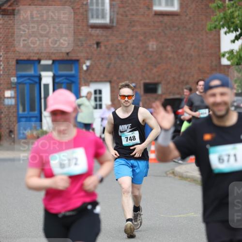 10.05.2026 - 8. Wedeler Halbmarathon Andreas Tolksdorf http://msf.ph/oto/9703658 10.05.2026 10:31:35 Laufen 672, 748, 1434, 671 meine-sportfotos.de