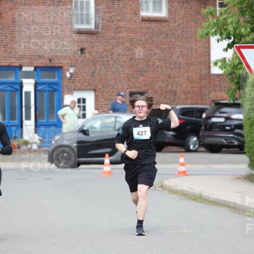 10.05.2026 - 8. Wedeler Halbmarathon Andreas Tolksdorf http://msf.ph/oto/9703895 10.05.2026 10:32:14 Laufen 445, 427 meine-sportfotos.de
