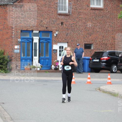 10.05.2026 - 8. Wedeler Halbmarathon Andreas Tolksdorf http://msf.ph/oto/9703920 10.05.2026 10:32:29 Laufen 70 meine-sportfotos.de
