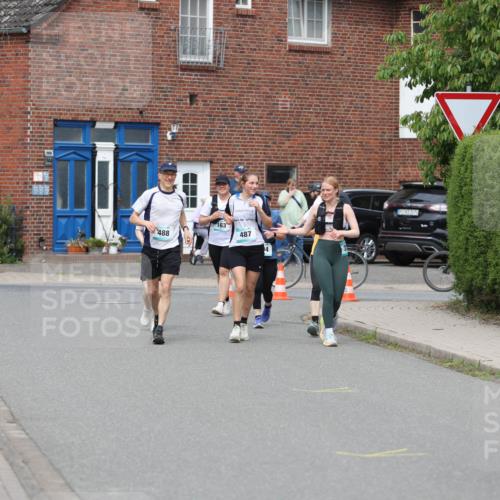 10.05.2026 - 8. Wedeler Halbmarathon Andreas Tolksdorf http://msf.ph/oto/9704150 10.05.2026 10:34:21 Laufen 488, 487 meine-sportfotos.de
