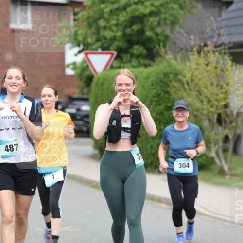 10.05.2026 - 8. Wedeler Halbmarathon Andreas Tolksdorf http://msf.ph/oto/9704223 10.05.2026 10:34:29 Laufen 487, 37, 304 meine-sportfotos.de