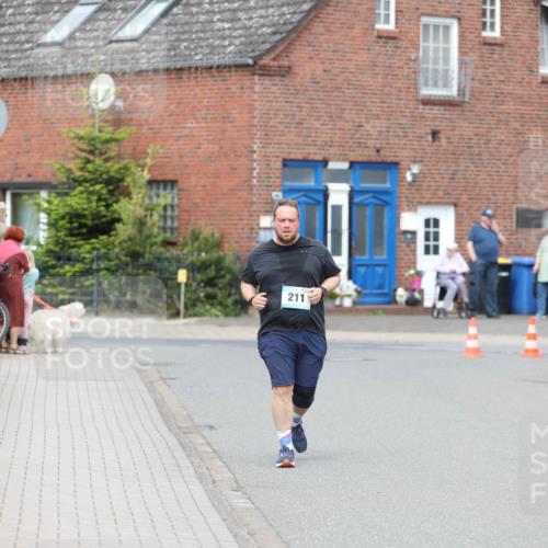 10.05.2026 - 8. Wedeler Halbmarathon Andreas Tolksdorf http://msf.ph/oto/9704274 10.05.2026 10:35:09 Laufen 211 meine-sportfotos.de