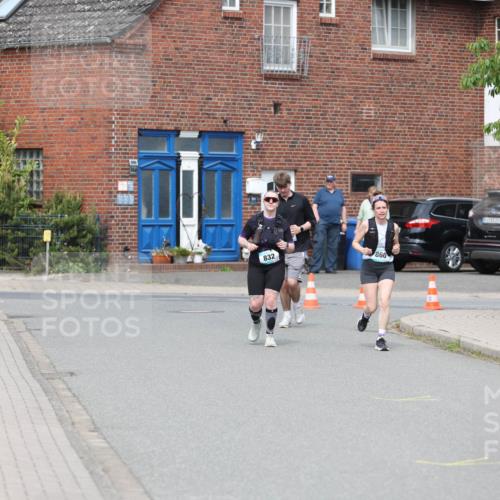 10.05.2026 - 8. Wedeler Halbmarathon Andreas Tolksdorf http://msf.ph/oto/9704308 10.05.2026 10:35:21 Laufen 832, 860 meine-sportfotos.de