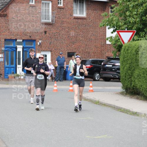 10.05.2026 - 8. Wedeler Halbmarathon Andreas Tolksdorf http://msf.ph/oto/9704320 10.05.2026 10:35:23 Laufen 860, 832 meine-sportfotos.de