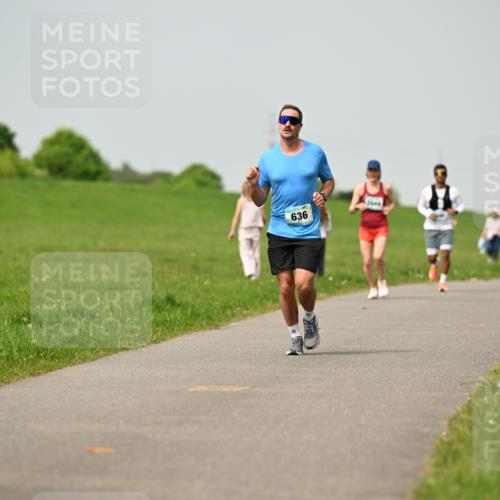 10.05.2026 - 8. Wedeler Halbmarathon Dr. Thomas Lammeyer http://msf.ph/oto/9704465 10.05.2026 11:51:52 Laufen 636 meine-sportfotos.de